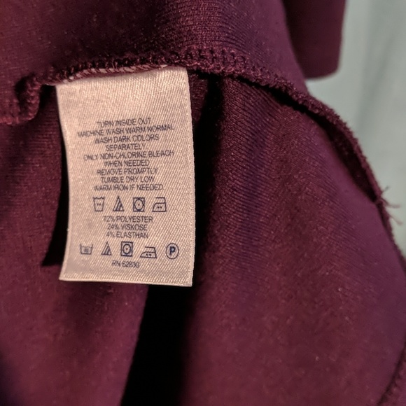 Land's end surplice dress. Petite fit and flare! - Picture 2 of 4